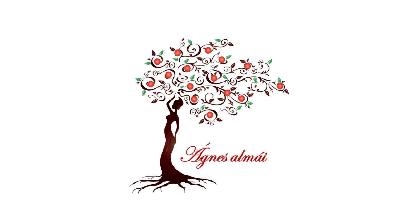 Agnes Almai Agnes Apples Villa Kisapati Exterior foto
